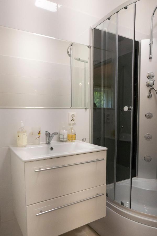 شقة Apartament Parkowy كراكوفيا المظهر الخارجي الصورة